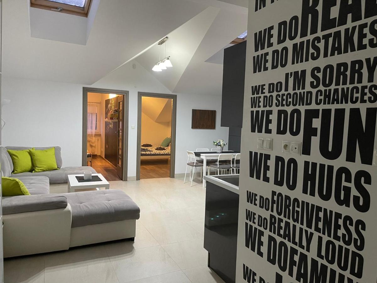 Apartament Rodzinny Ostrowiec Sw Ostrowiec Świętokrzyski Eksteriør bilde
