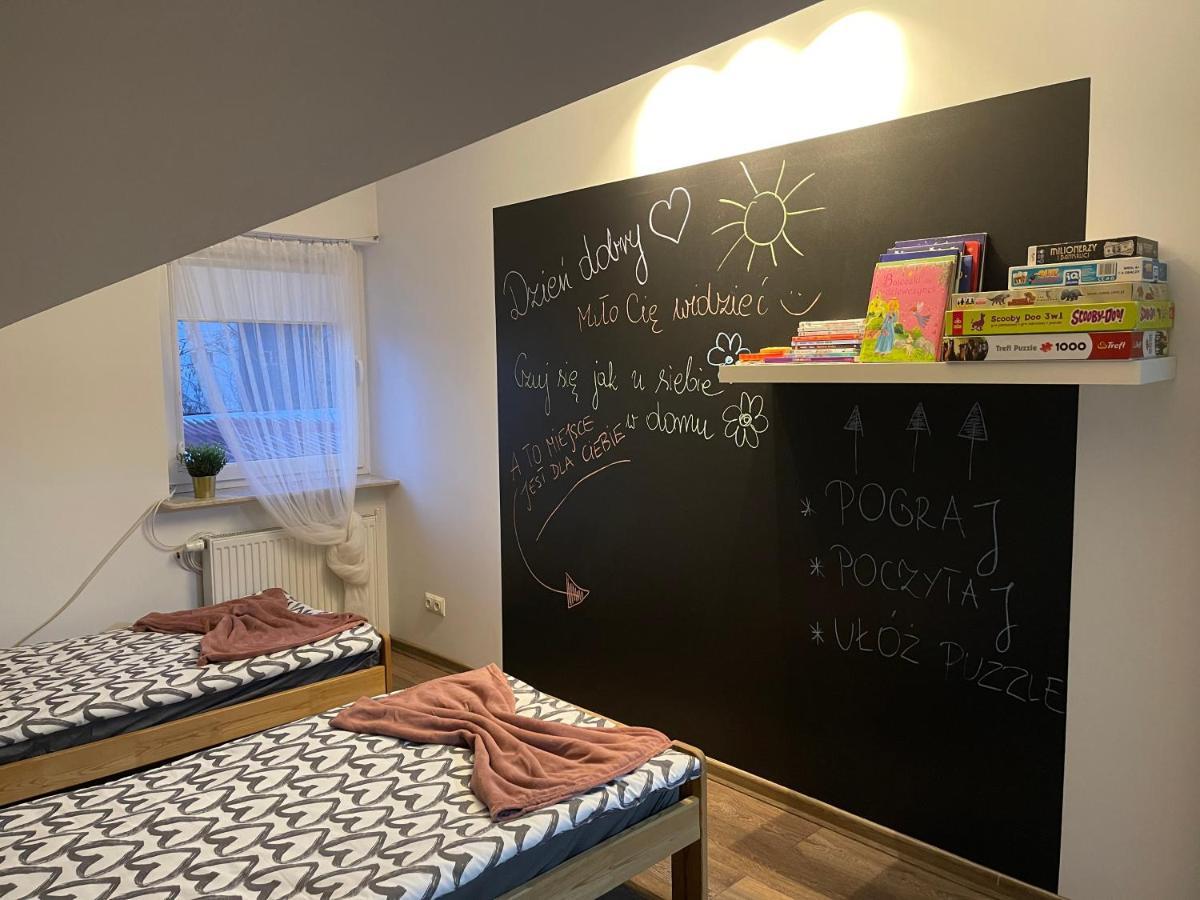 Apartament Rodzinny Ostrowiec Sw Ostrowiec Świętokrzyski Eksteriør bilde