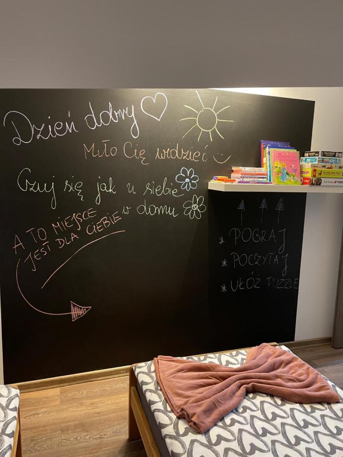Apartament Rodzinny Ostrowiec Sw Ostrowiec Świętokrzyski Eksteriør bilde